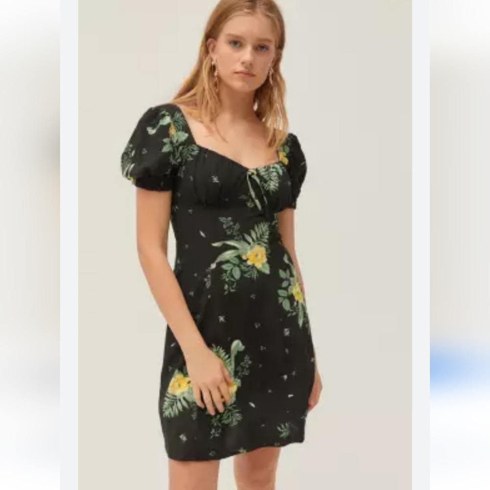 Urban Outfitters Floral / Black Fit And Flare Mini dress Womens Size Medium s/p